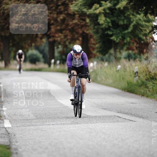 30.08.2026 - Elbe Triathlon Hamburg Michael Burmester http://msf.ph/oto/10067784 30.08.2026 09:19:59 Radfahren 381, 421 meine-sportfotos.de