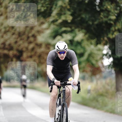 30.08.2026 - Elbe Triathlon Hamburg Michael Burmester http://msf.ph/oto/10067790 30.08.2026 09:20:07 Radfahren 185, 330, 588 meine-sportfotos.de