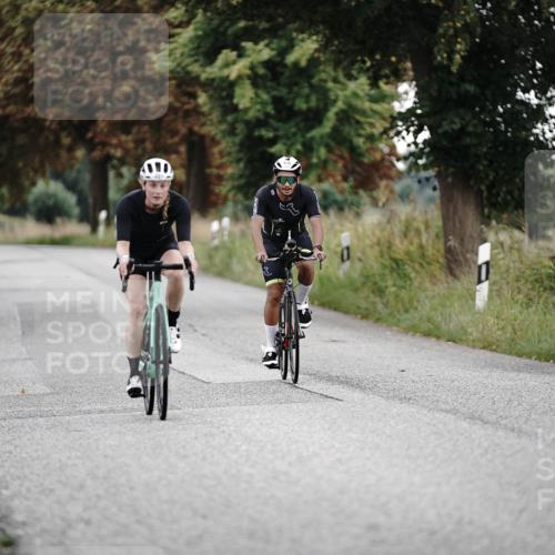 30.08.2026 - Elbe Triathlon Hamburg Michael Burmester http://msf.ph/oto/10067829 30.08.2026 09:25:44 Radfahren 192, 294, 331, 446, 619 meine-sportfotos.de