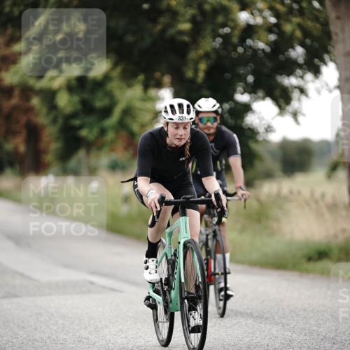 30.08.2026 - Elbe Triathlon Hamburg Michael Burmester http://msf.ph/oto/10067834 30.08.2026 09:25:46 Radfahren 192, 331, 619 meine-sportfotos.de