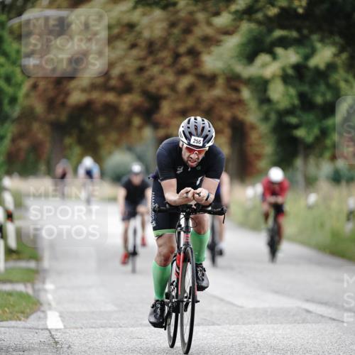 30.08.2026 - Elbe Triathlon Hamburg Michael Burmester http://msf.ph/oto/10067839 30.08.2026 09:25:56 Radfahren 255, 314, 581, 607 meine-sportfotos.de