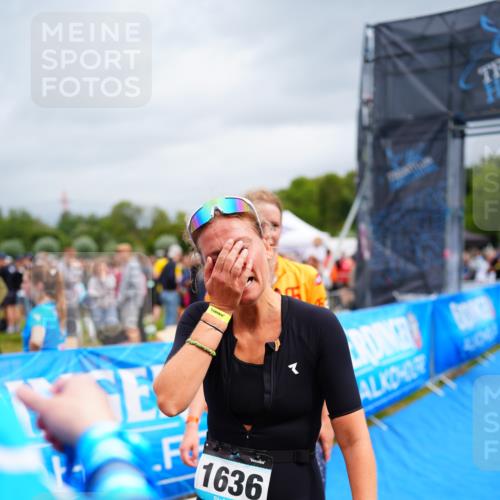 30.08.2026 - Elbe Triathlon Hamburg LAZAROV Photography http://msf.ph/oto/10067866 30.08.2026 12:25:44 Ziel  meine-sportfotos.de
