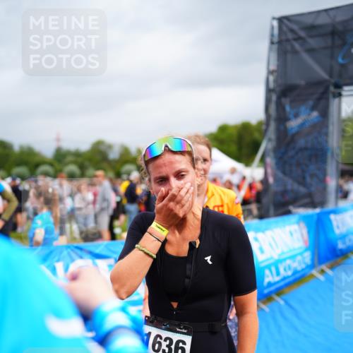 30.08.2026 - Elbe Triathlon Hamburg LAZAROV Photography http://msf.ph/oto/10067869 30.08.2026 12:25:44 Ziel  meine-sportfotos.de
