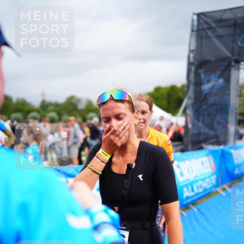 30.08.2026 - Elbe Triathlon Hamburg LAZAROV Photography http://msf.ph/oto/10067872 30.08.2026 12:25:44 Ziel  meine-sportfotos.de