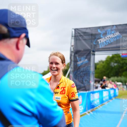 30.08.2026 - Elbe Triathlon Hamburg LAZAROV Photography http://msf.ph/oto/10067882 30.08.2026 12:25:48 Ziel  meine-sportfotos.de