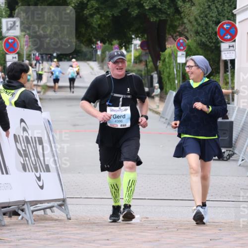 30.08.2026 - Blankeneser Heldenlauf Lena Gebhardt http://msf.ph/oto/10067895 30.08.2026 13:22:46 Ziel  meine-sportfotos.de