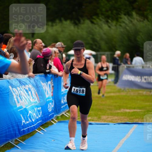30.08.2026 - Elbe Triathlon Hamburg LAZAROV Photography http://msf.ph/oto/10067911 30.08.2026 12:26:01 Ziel 1618, 1714 meine-sportfotos.de