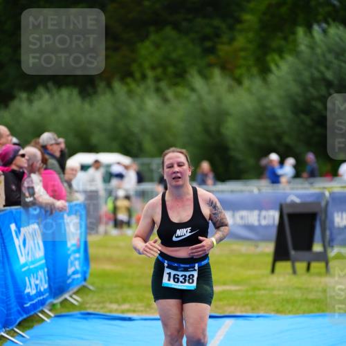 30.08.2026 - Elbe Triathlon Hamburg LAZAROV Photography http://msf.ph/oto/10067929 30.08.2026 12:26:09 Ziel 1638 meine-sportfotos.de