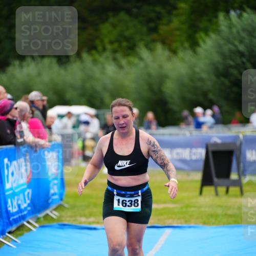 30.08.2026 - Elbe Triathlon Hamburg LAZAROV Photography http://msf.ph/oto/10067934 30.08.2026 12:26:09 Ziel 1638 meine-sportfotos.de