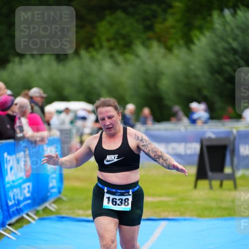 30.08.2026 - Elbe Triathlon Hamburg LAZAROV Photography http://msf.ph/oto/10067937 30.08.2026 12:26:09 Ziel 1638 meine-sportfotos.de