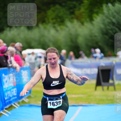 30.08.2026 - Elbe Triathlon Hamburg LAZAROV Photography http://msf.ph/oto/10067941 30.08.2026 12:26:10 Ziel 1638 meine-sportfotos.de