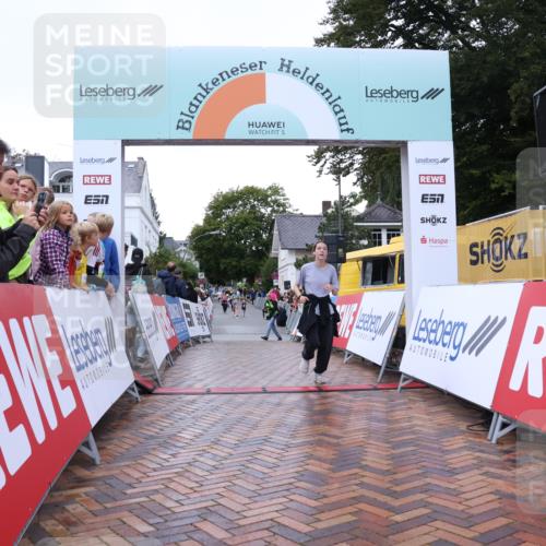30.08.2026 - Blankeneser Heldenlauf Lena Gebhardt http://msf.ph/oto/10067956 30.08.2026 10:00:19 Ziel 1678 meine-sportfotos.de