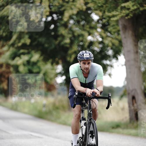 30.08.2026 - Elbe Triathlon Hamburg Michael Burmester http://msf.ph/oto/10068013 30.08.2026 09:27:22 Radfahren 324, 468, 526, 556, 624 meine-sportfotos.de