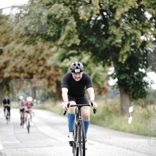 30.08.2026 - Elbe Triathlon Hamburg Michael Burmester http://msf.ph/oto/10068019 30.08.2026 09:27:27 Radfahren 324, 325, 464, 526, 556, 665 meine-sportfotos.de