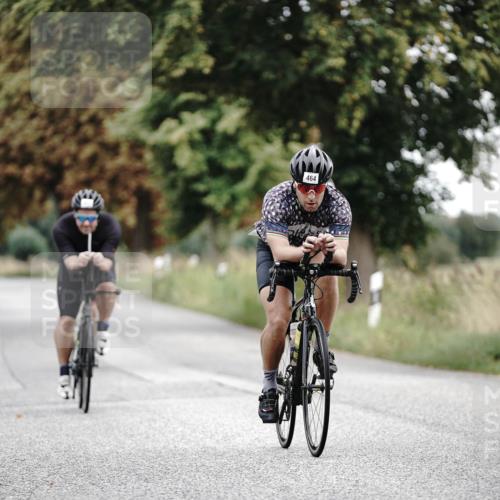 30.08.2026 - Elbe Triathlon Hamburg Michael Burmester http://msf.ph/oto/10068030 30.08.2026 09:27:30 Radfahren 325, 464, 526, 556, 665 meine-sportfotos.de