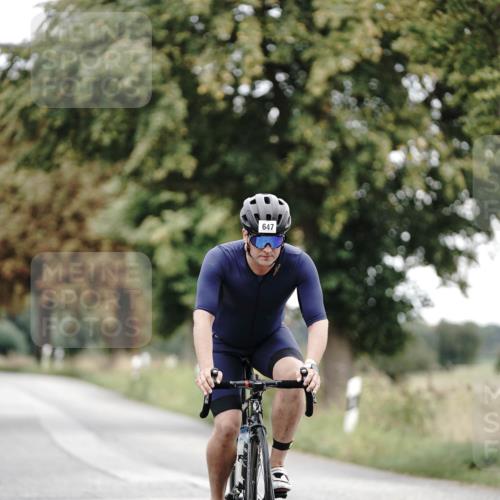 30.08.2026 - Elbe Triathlon Hamburg Michael Burmester http://msf.ph/oto/10068041 30.08.2026 09:27:40 Radfahren 613, 647 meine-sportfotos.de
