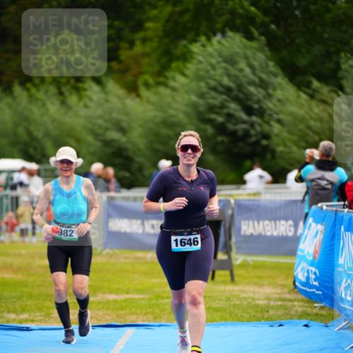 30.08.2026 - Elbe Triathlon Hamburg LAZAROV Photography http://msf.ph/oto/10068042 30.08.2026 12:26:35 Ziel 982, 1646 meine-sportfotos.de