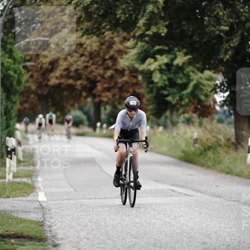 30.08.2026 - Elbe Triathlon Hamburg Michael Burmester http://msf.ph/oto/10068045 30.08.2026 09:27:49 Radfahren 340, 366 meine-sportfotos.de