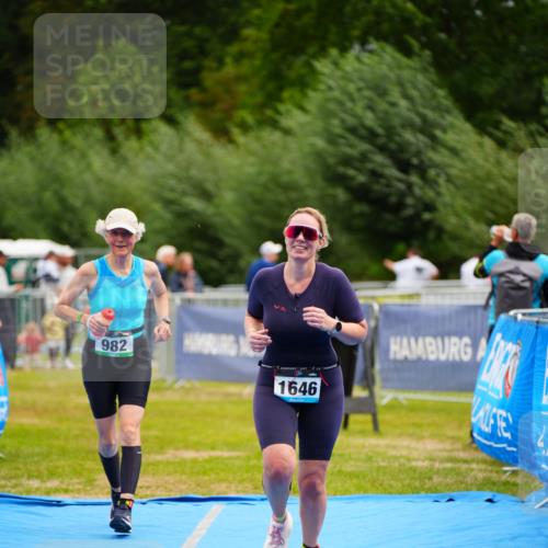 30.08.2026 - Elbe Triathlon Hamburg LAZAROV Photography http://msf.ph/oto/10068046 30.08.2026 12:26:35 Ziel 982, 1646 meine-sportfotos.de