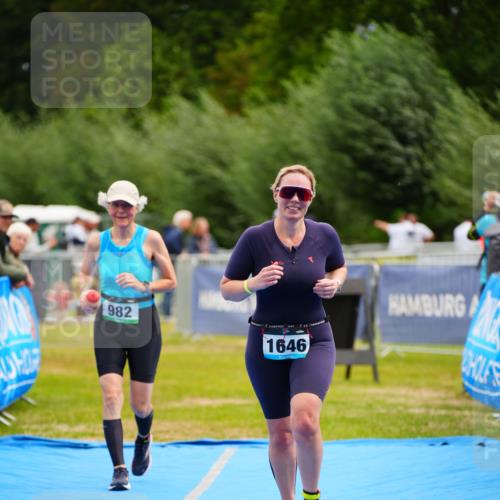 30.08.2026 - Elbe Triathlon Hamburg LAZAROV Photography http://msf.ph/oto/10068051 30.08.2026 12:26:35 Ziel 982, 1646 meine-sportfotos.de