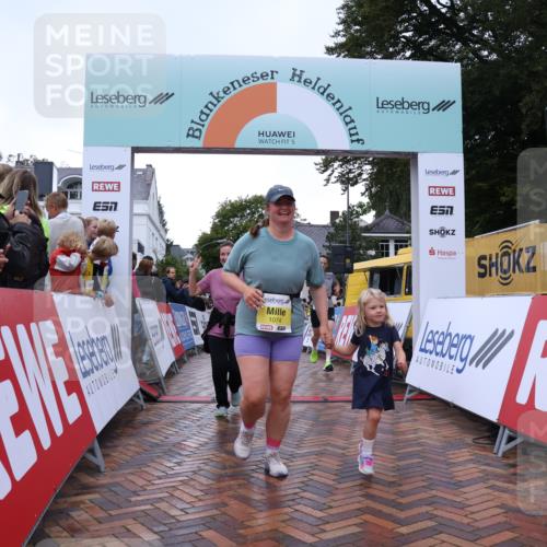 30.08.2026 - Blankeneser Heldenlauf Lena Gebhardt http://msf.ph/oto/10068052 30.08.2026 10:00:36 Ziel 1074, 1432, 1434, 1436, 1679, 5643 meine-sportfotos.de