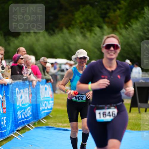 30.08.2026 - Elbe Triathlon Hamburg LAZAROV Photography http://msf.ph/oto/10068065 30.08.2026 12:26:37 Ziel 982, 1646 meine-sportfotos.de