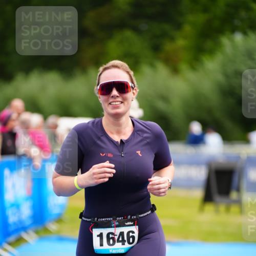 30.08.2026 - Elbe Triathlon Hamburg LAZAROV Photography http://msf.ph/oto/10068073 30.08.2026 12:26:38 Ziel 982, 1646 meine-sportfotos.de
