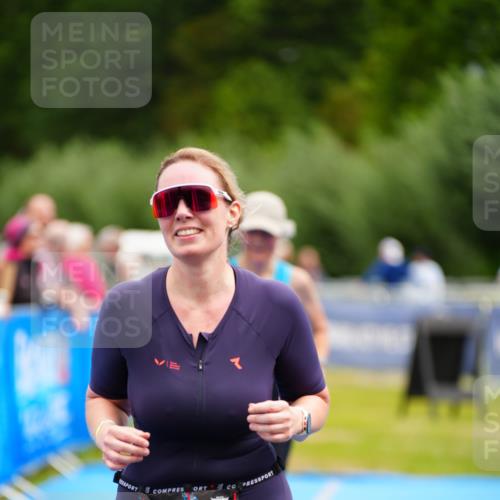 30.08.2026 - Elbe Triathlon Hamburg LAZAROV Photography http://msf.ph/oto/10068077 30.08.2026 12:26:38 Ziel 982, 1646 meine-sportfotos.de