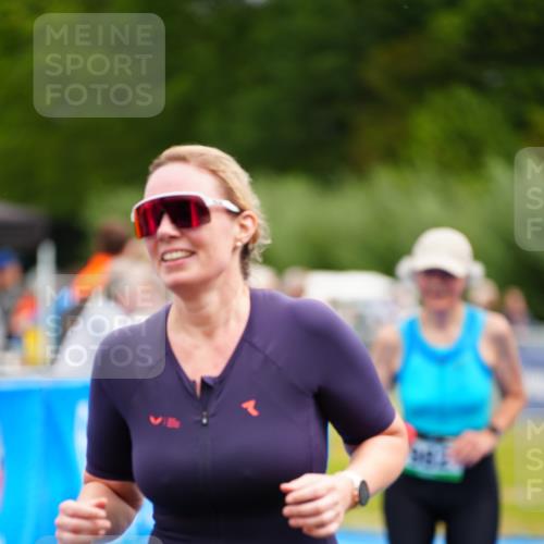 30.08.2026 - Elbe Triathlon Hamburg LAZAROV Photography http://msf.ph/oto/10068082 30.08.2026 12:26:38 Ziel 982, 1646 meine-sportfotos.de