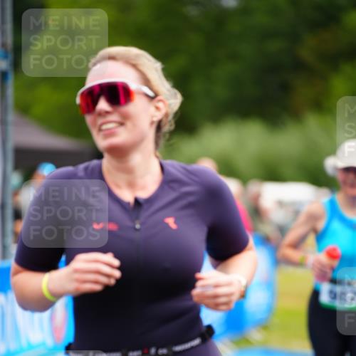 30.08.2026 - Elbe Triathlon Hamburg LAZAROV Photography http://msf.ph/oto/10068086 30.08.2026 12:26:38 Ziel 982, 1646 meine-sportfotos.de