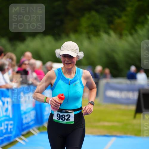 30.08.2026 - Elbe Triathlon Hamburg LAZAROV Photography http://msf.ph/oto/10068087 30.08.2026 12:26:39 Ziel 982, 1646 meine-sportfotos.de