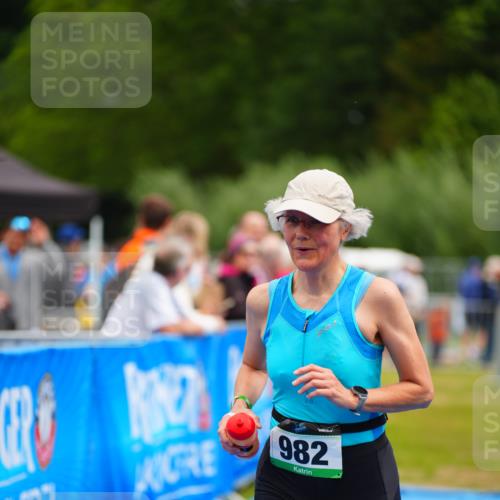 30.08.2026 - Elbe Triathlon Hamburg LAZAROV Photography http://msf.ph/oto/10068094 30.08.2026 12:26:39 Ziel 982, 1646 meine-sportfotos.de