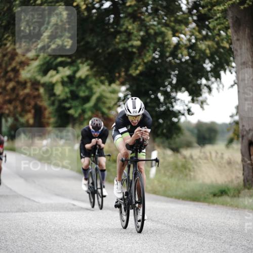30.08.2026 - Elbe Triathlon Hamburg Michael Burmester http://msf.ph/oto/10068098 30.08.2026 09:28:13 Radfahren 235, 253, 558, 590, 698, 731, 741, 976 meine-sportfotos.de