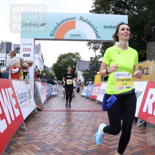 30.08.2026 - Blankeneser Heldenlauf Lena Gebhardt http://msf.ph/oto/10068113 30.08.2026 10:00:38 Ziel 1074, 1432, 1434, 1436, 1679, 1708, 5643 meine-sportfotos.de