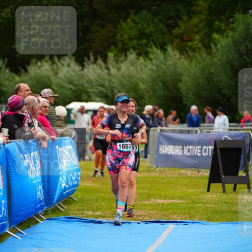 30.08.2026 - Elbe Triathlon Hamburg LAZAROV Photography http://msf.ph/oto/10068136 30.08.2026 12:27:01 Ziel 1617, 1653 meine-sportfotos.de