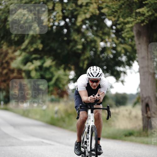 30.08.2026 - Elbe Triathlon Hamburg Michael Burmester http://msf.ph/oto/10068179 30.08.2026 09:29:07 Radfahren 200, 315, 394, 528, 656 meine-sportfotos.de