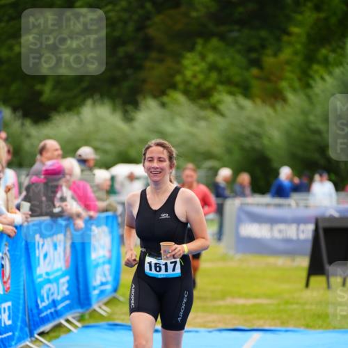 30.08.2026 - Elbe Triathlon Hamburg LAZAROV Photography http://msf.ph/oto/10068184 30.08.2026 12:27:05 Ziel 1484, 1617, 1653 meine-sportfotos.de