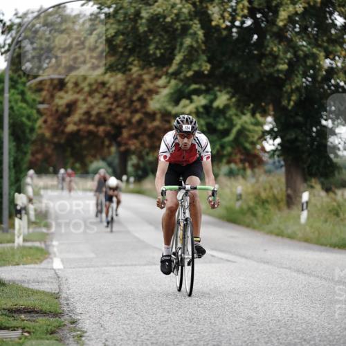 30.08.2026 - Elbe Triathlon Hamburg Michael Burmester http://msf.ph/oto/10068200 30.08.2026 09:29:17 Radfahren 249, 284, 678, 724 meine-sportfotos.de