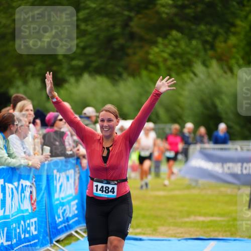 30.08.2026 - Elbe Triathlon Hamburg LAZAROV Photography http://msf.ph/oto/10068208 30.08.2026 12:27:10 Ziel 904, 1484 meine-sportfotos.de