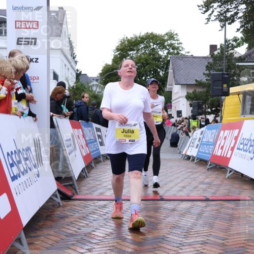 30.08.2026 - Blankeneser Heldenlauf Lena Gebhardt http://msf.ph/oto/10068215 30.08.2026 10:00:49 Ziel 1694, 1703, 1708, 1709 meine-sportfotos.de