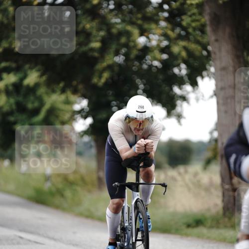 30.08.2026 - Elbe Triathlon Hamburg Michael Burmester http://msf.ph/oto/10068221 30.08.2026 09:29:28 Radfahren 268, 348, 367, 393, 395, 430, 532, 722 meine-sportfotos.de