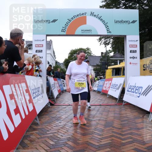 30.08.2026 - Blankeneser Heldenlauf Lena Gebhardt http://msf.ph/oto/10068223 30.08.2026 10:00:50 Ziel 1694, 1703, 1708, 1709 meine-sportfotos.de