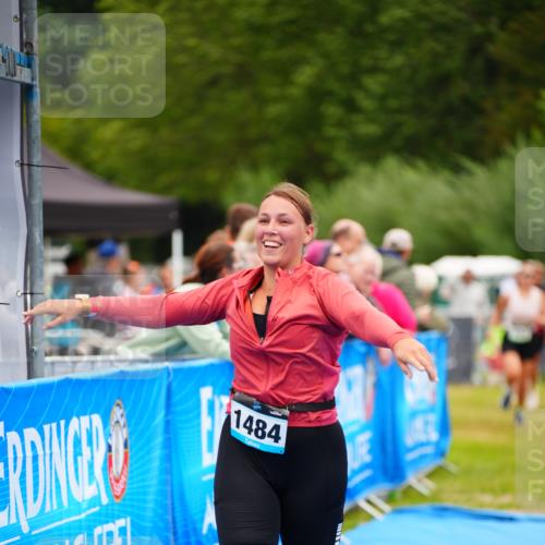 30.08.2026 - Elbe Triathlon Hamburg LAZAROV Photography http://msf.ph/oto/10068224 30.08.2026 12:27:11 Ziel 904, 1484 meine-sportfotos.de