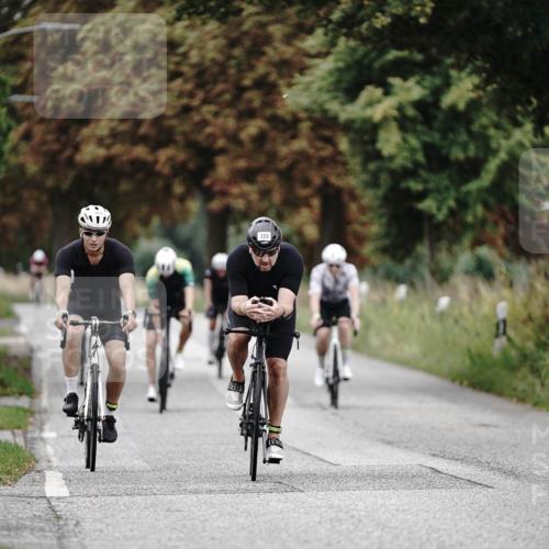 30.08.2026 - Elbe Triathlon Hamburg Michael Burmester http://msf.ph/oto/10068225 30.08.2026 09:29:32 Radfahren 393, 395, 430, 532, 722, 750 meine-sportfotos.de