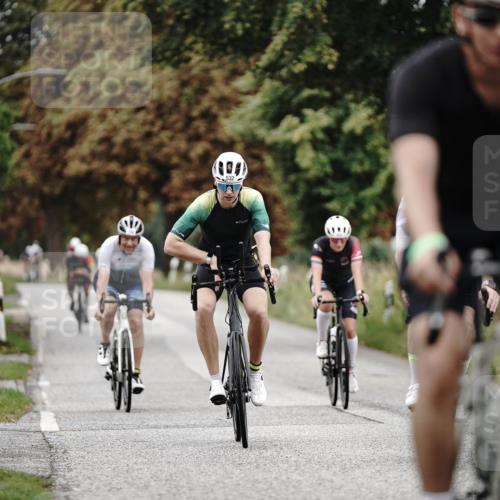 30.08.2026 - Elbe Triathlon Hamburg Michael Burmester http://msf.ph/oto/10068229 30.08.2026 09:29:34 Radfahren 393, 395, 430, 532, 702, 722, 750 meine-sportfotos.de