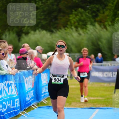 30.08.2026 - Elbe Triathlon Hamburg LAZAROV Photography http://msf.ph/oto/10068243 30.08.2026 12:27:16 Ziel 904, 1697 meine-sportfotos.de