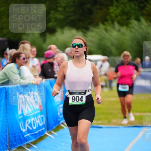 30.08.2026 - Elbe Triathlon Hamburg LAZAROV Photography http://msf.ph/oto/10068253 30.08.2026 12:27:17 Ziel 904, 1697 meine-sportfotos.de