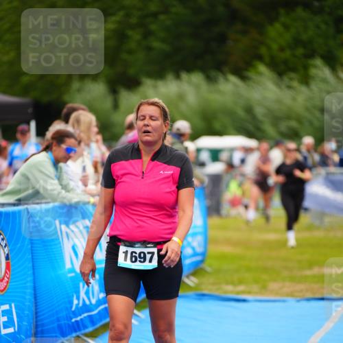 30.08.2026 - Elbe Triathlon Hamburg LAZAROV Photography http://msf.ph/oto/10068284 30.08.2026 12:27:21 Ziel 941, 1697 meine-sportfotos.de