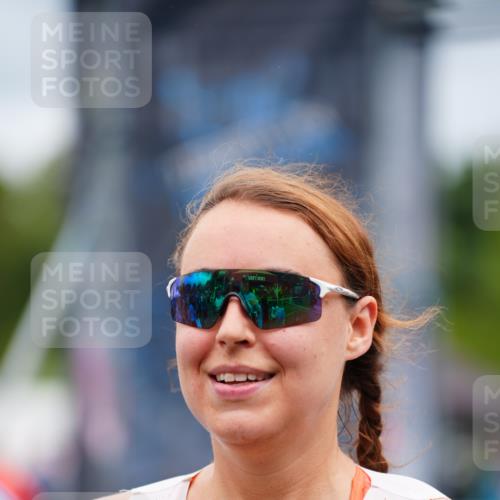 30.08.2026 - Elbe Triathlon Hamburg LAZAROV Photography http://msf.ph/oto/10068291 30.08.2026 12:27:22 Ziel 941, 1605, 1697 meine-sportfotos.de