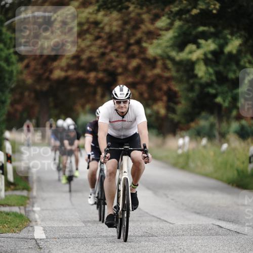 30.08.2026 - Elbe Triathlon Hamburg Michael Burmester http://msf.ph/oto/10068308 30.08.2026 09:30:24 Radfahren 321, 438, 452, 484, 489, 527, 769, 779, 869 meine-sportfotos.de